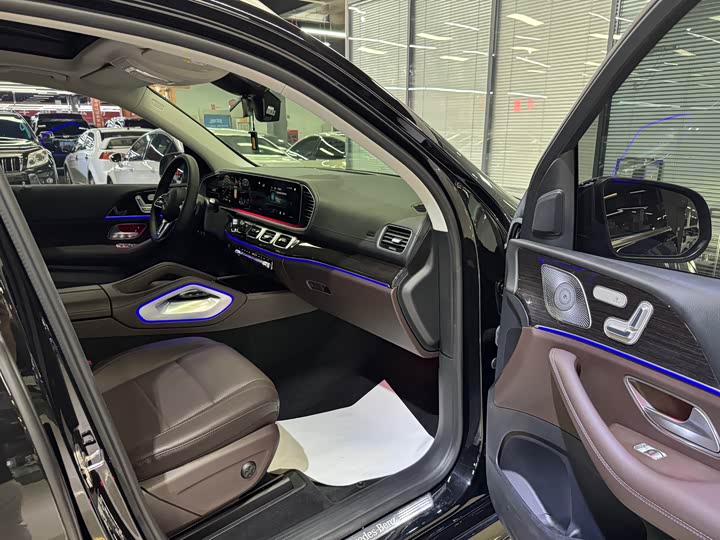 Фото 11 - Mercedes-Benz GLE-Class