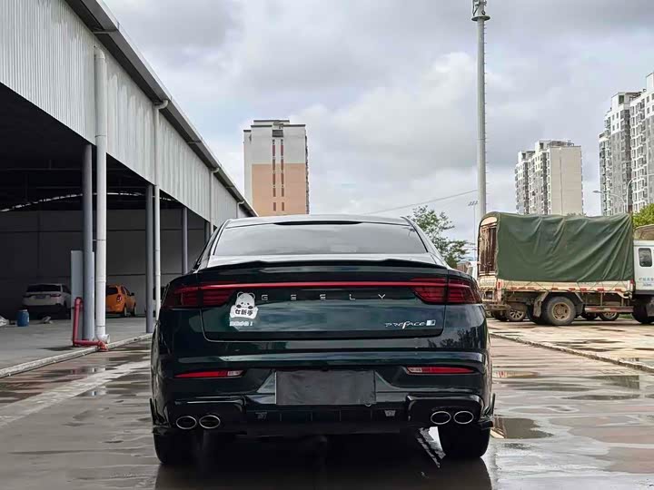 Фото 8 - Geely Preface