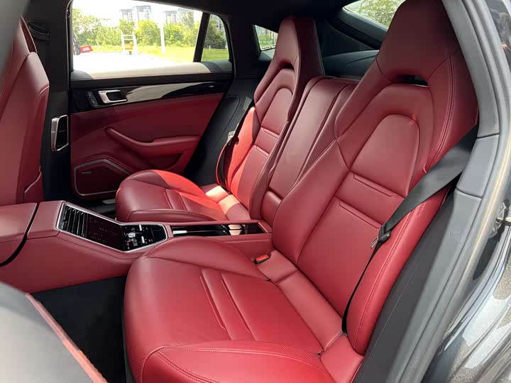 Фото 11 - Porsche Panamera