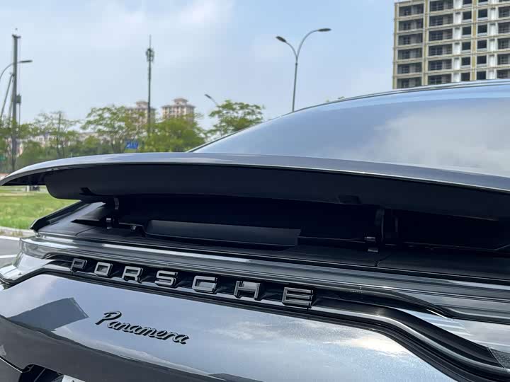 Фото 23 - Porsche Panamera