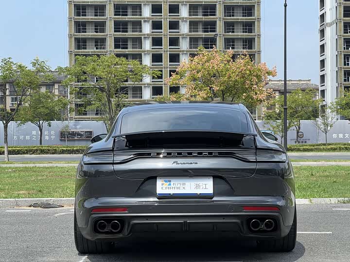 Фото 4 - Porsche Panamera
