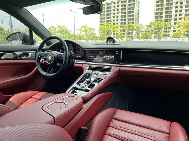 Фото 8 - Porsche Panamera