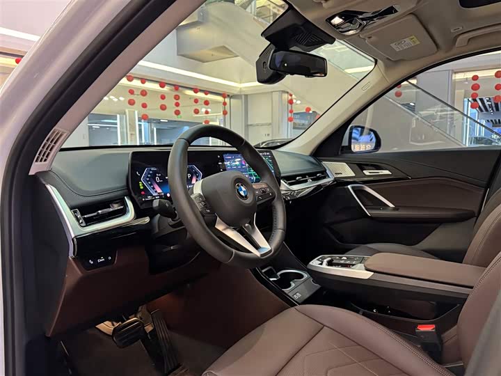 Фото 14 - BMW X1