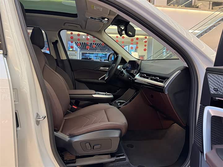 Фото 16 - BMW X1