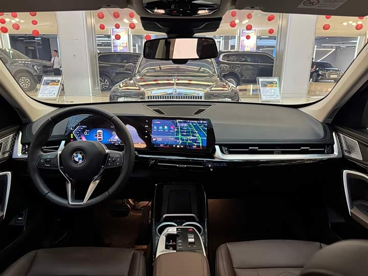 Фото 17 - BMW X1