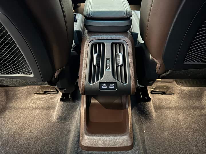 Фото 27 - BMW X1