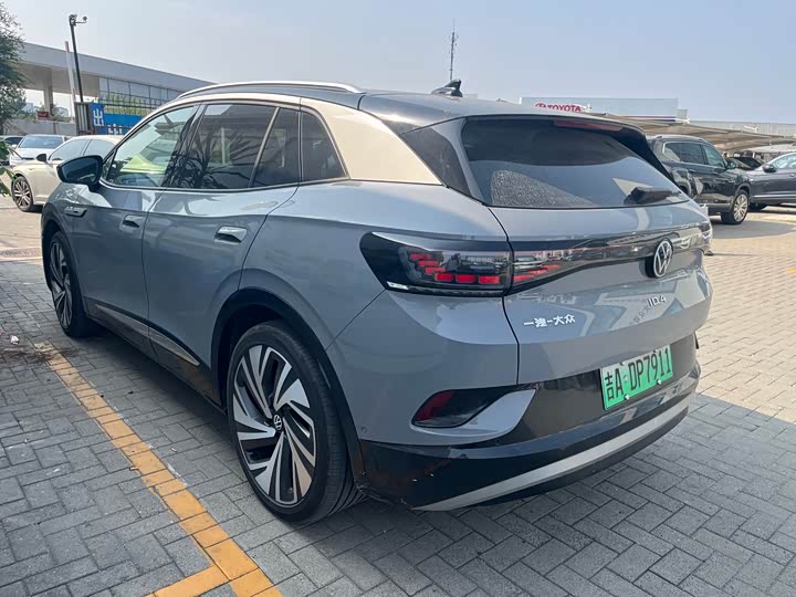 Фото 10 - Volkswagen ID.4 Crozz