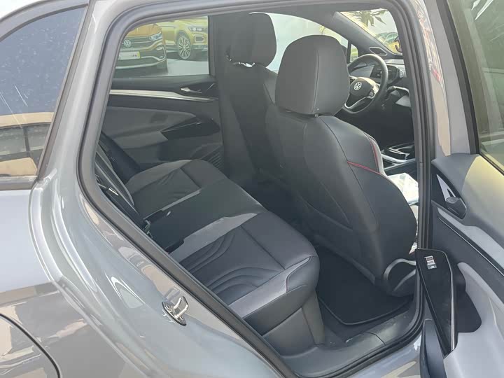 Фото 13 - Volkswagen ID.4 Crozz