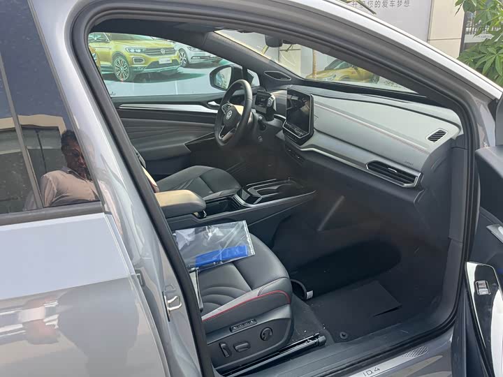 Фото 14 - Volkswagen ID.4 Crozz