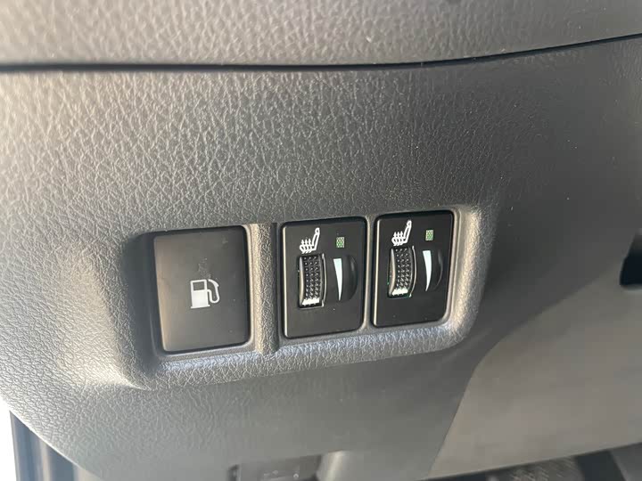 Фото 15 - Toyota Izoa