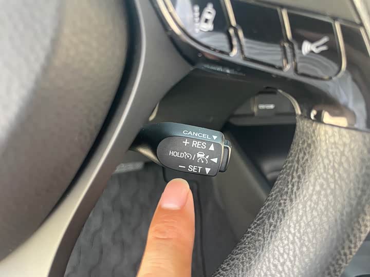 Фото 17 - Toyota Izoa