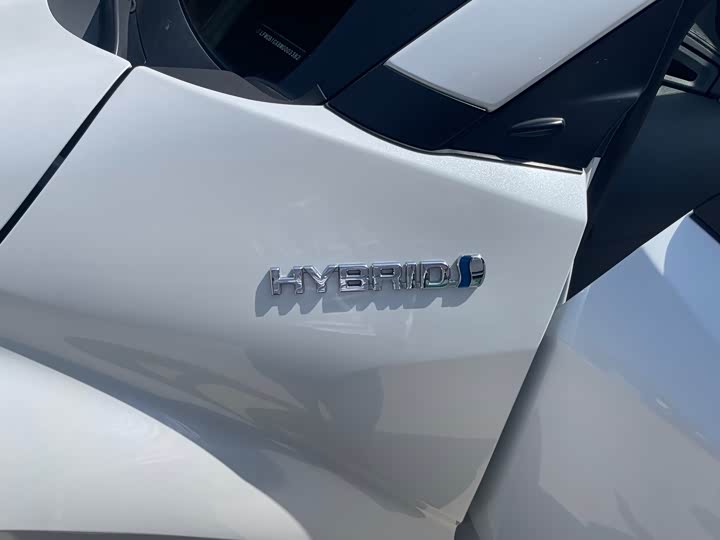 Фото 20 - Toyota Izoa