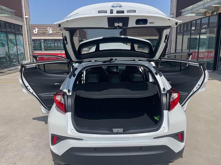 Фото 22 - Toyota Izoa