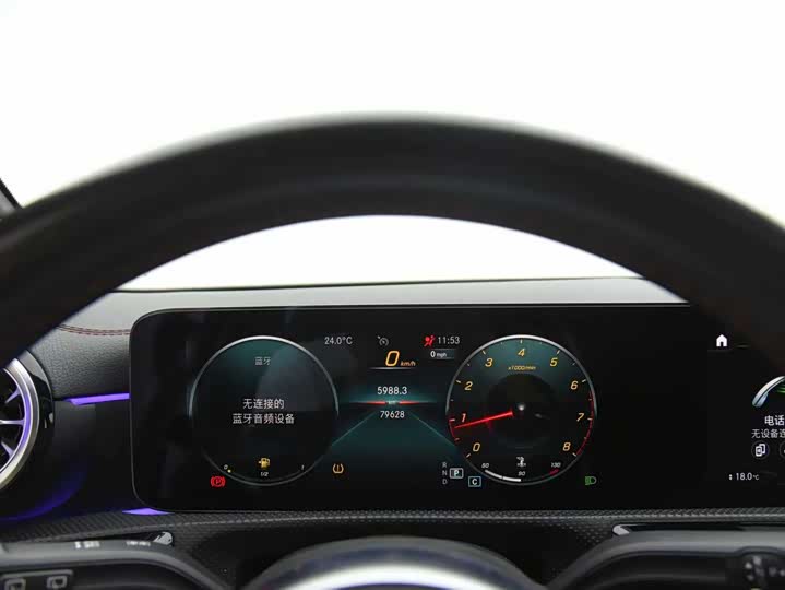 Фото 11 - Mercedes-Benz CLA-Class