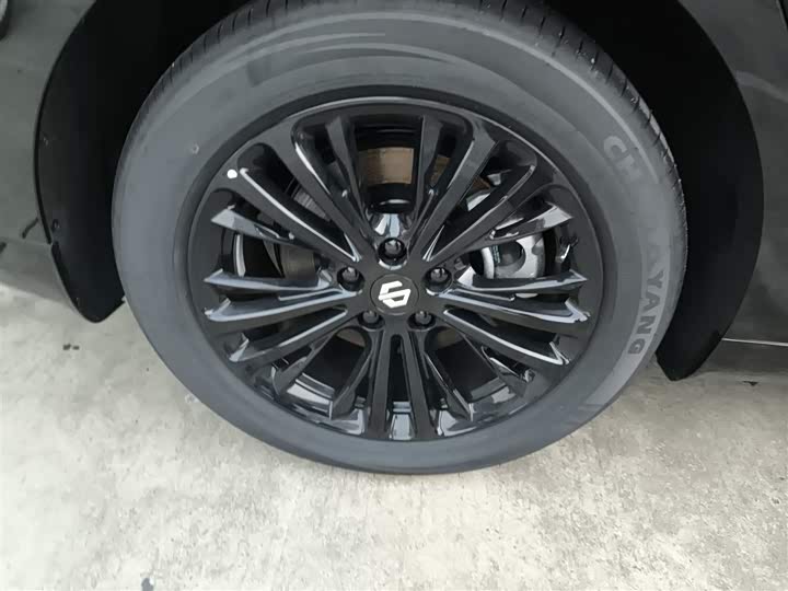 Фото 24 - Leapmotor C01