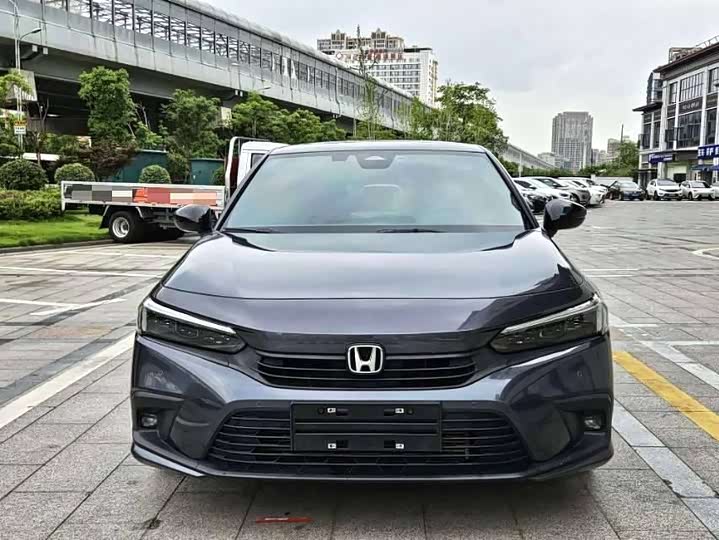 Фото 2 - Honda Civic
