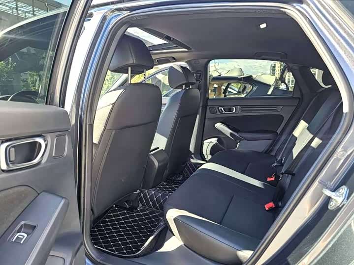 Фото 6 - Honda Civic