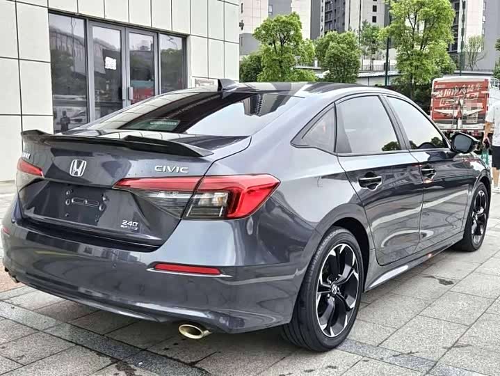 Фото 7 - Honda Civic