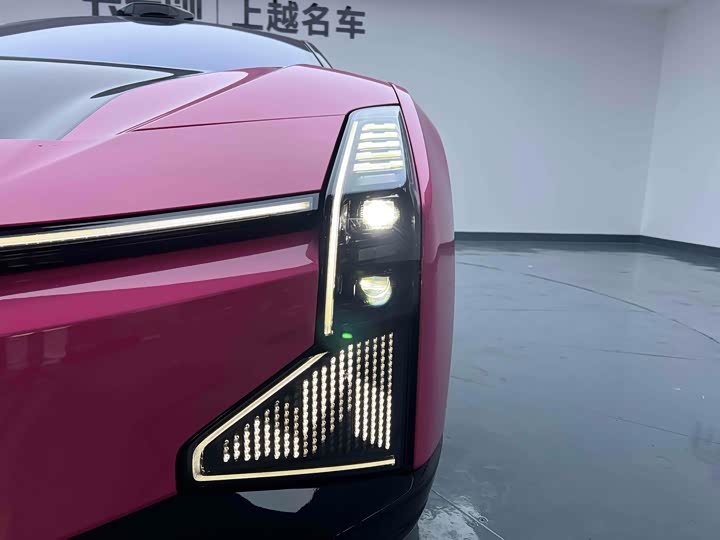 Фото 4 - HiPhi Z