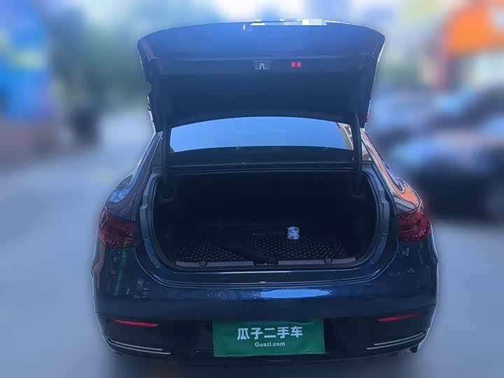 Фото 10 - Mercedes-Benz EQE