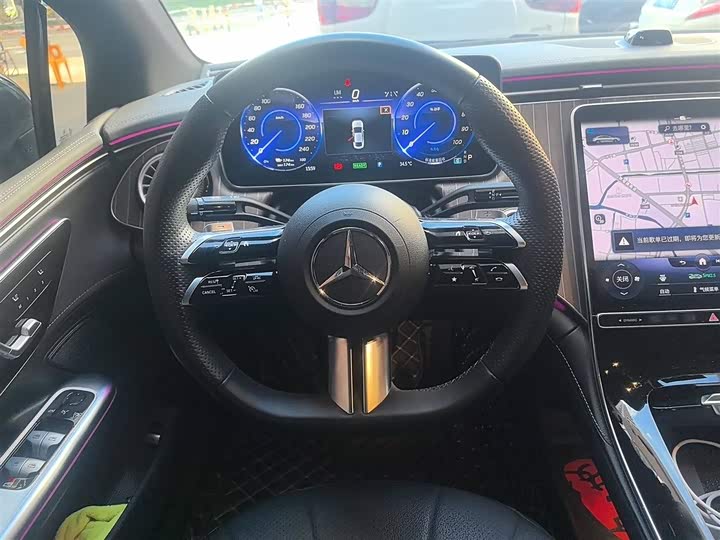 Фото 3 - Mercedes-Benz EQE