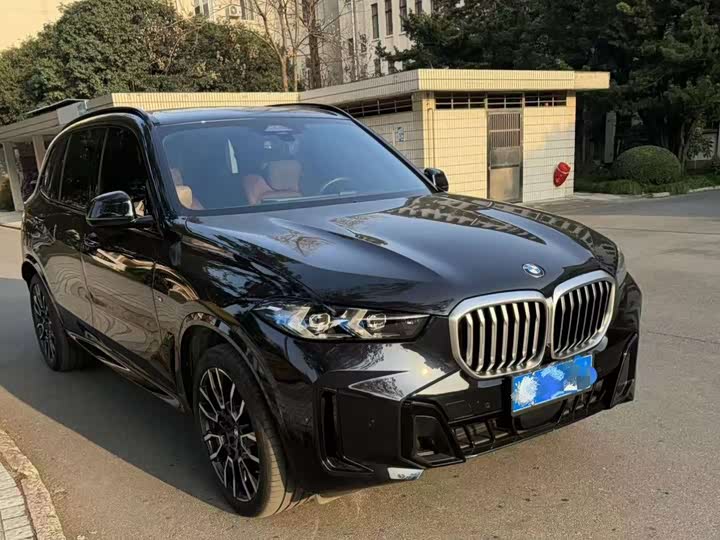 Фото 2 - BMW X5