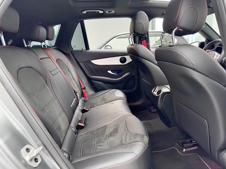 Фото 10 - Mercedes-Benz GLC-Class AMG