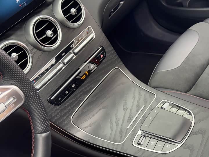 Фото 16 - Mercedes-Benz GLC-Class AMG