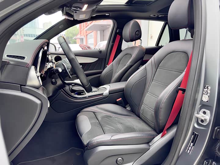 Фото 7 - Mercedes-Benz GLC-Class AMG