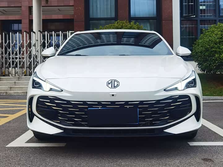 Фото 2 - MG Motor 7