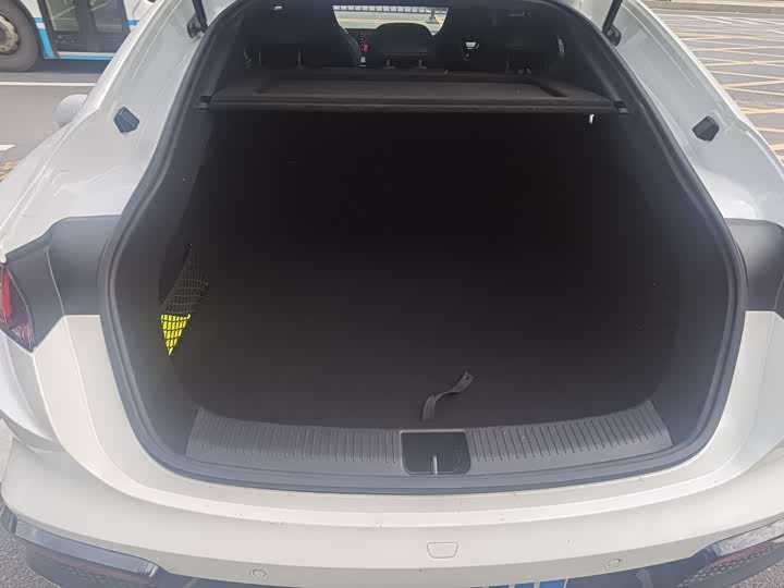 Фото 7 - MG Motor 7