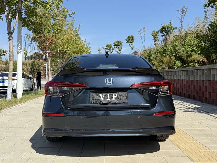 Фото 6 - Honda Civic