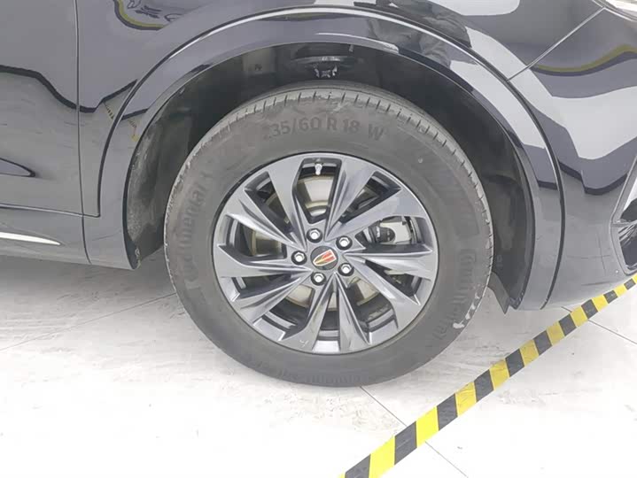 Фото 6 - Hongqi HS5