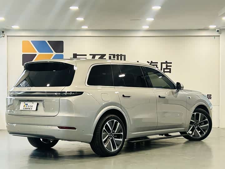 Фото 12 - LiXiang L9