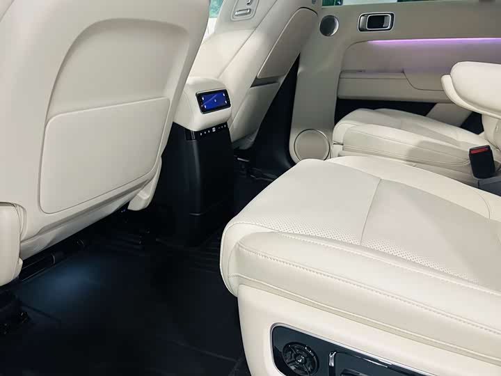 Фото 8 - LiXiang L9