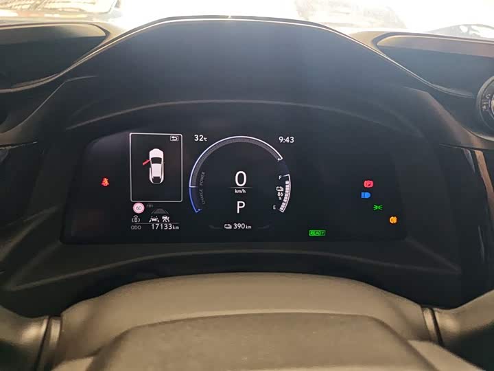 Фото 12 - Lexus RZ