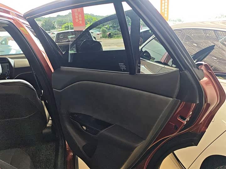 Фото 27 - Lexus RZ