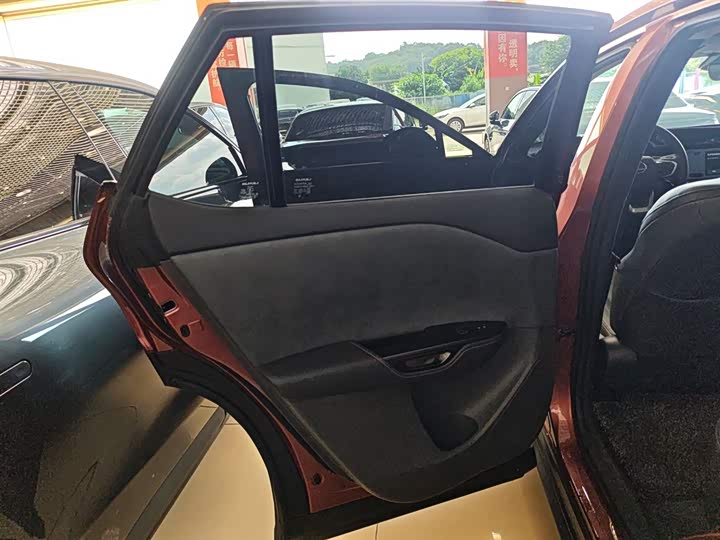 Фото 29 - Lexus RZ