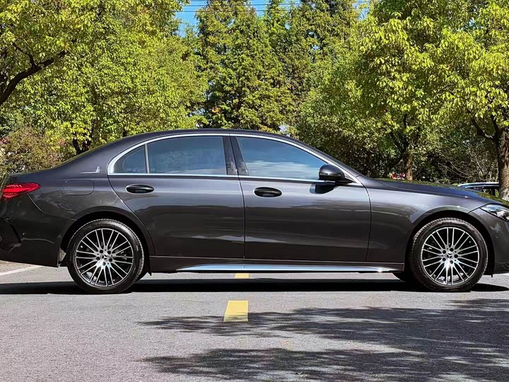 Фото 4 - Mercedes-Benz C-Class