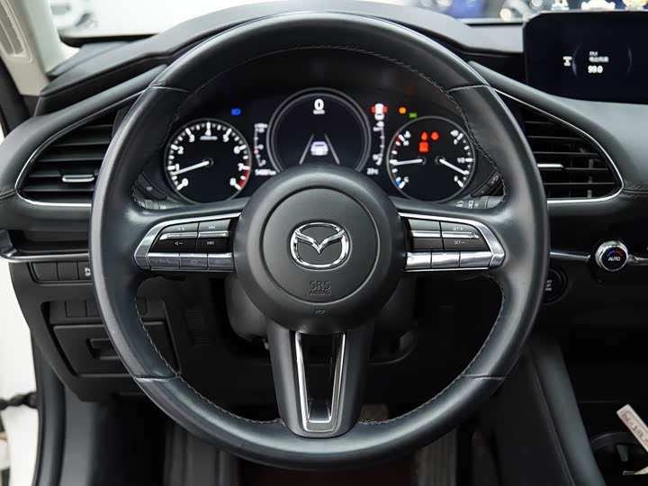 Фото 13 - Mazda 3 (Axela)