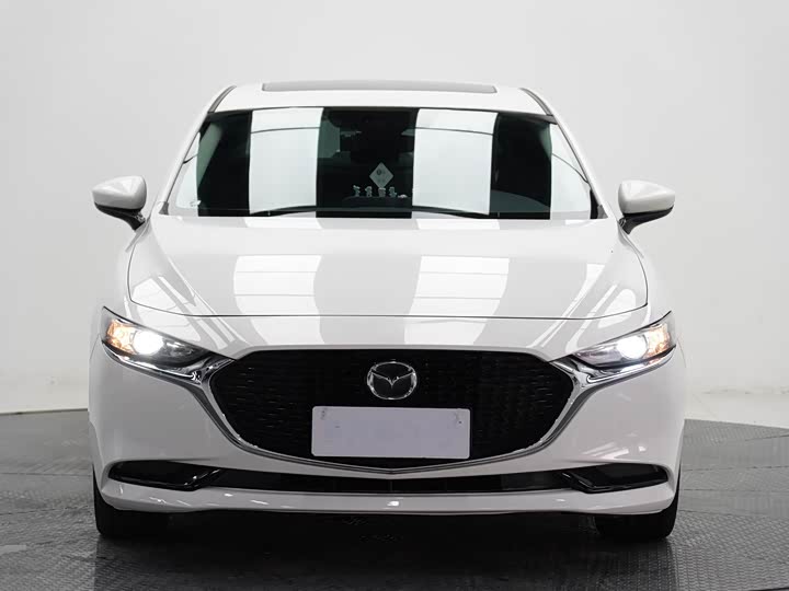 Фото 2 - Mazda 3 (Axela)