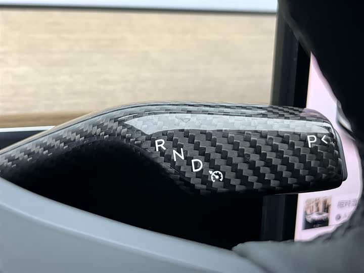 Фото 22 - Tesla Model Y