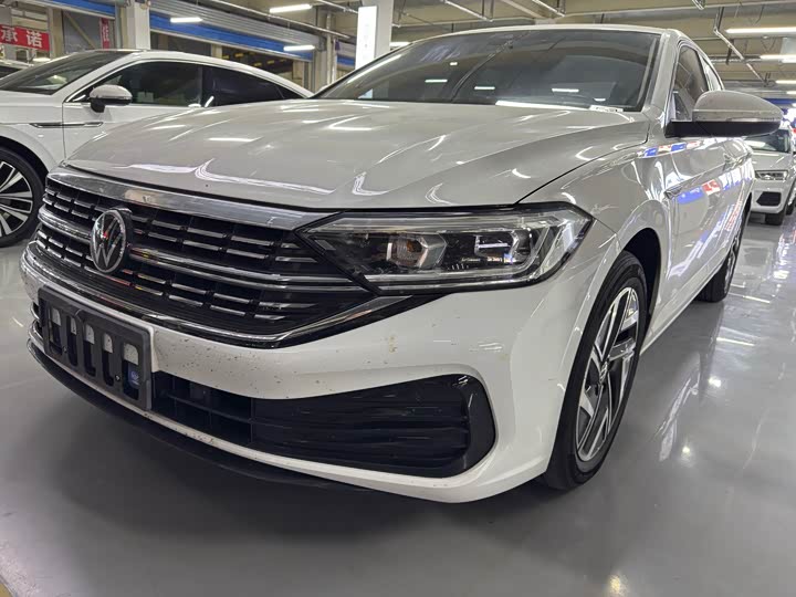 Фото 2 - Volkswagen Sagitar L