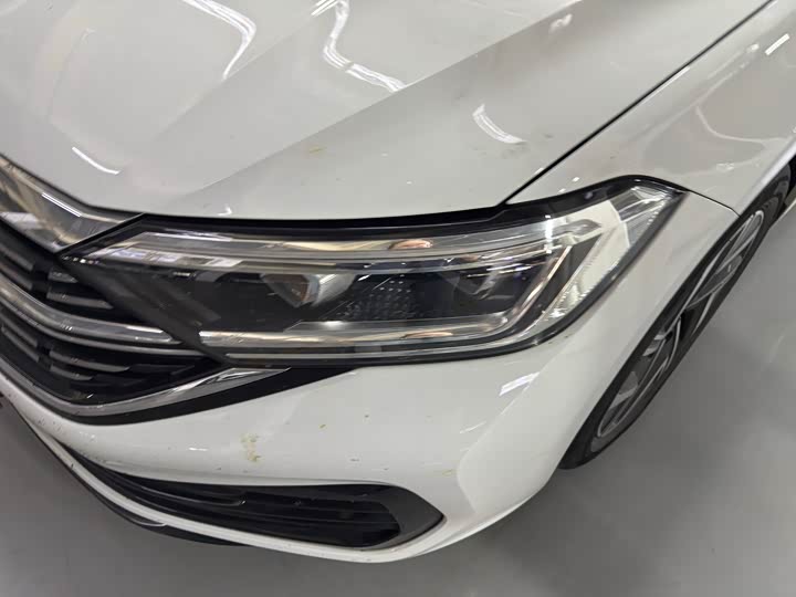 Фото 5 - Volkswagen Sagitar L