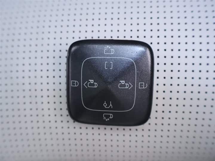 Фото 29 - Zeekr 009