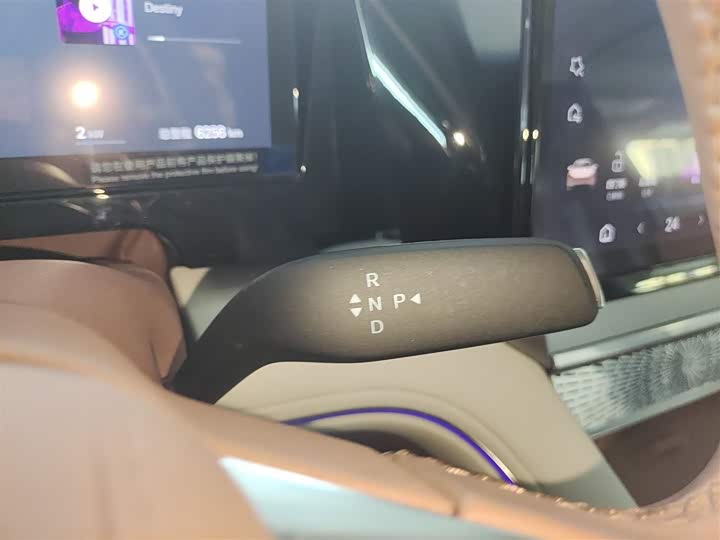 Фото 14 - BYD Xia