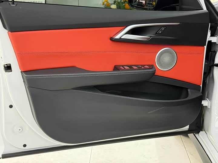 Фото 10 - BMW 1 Series