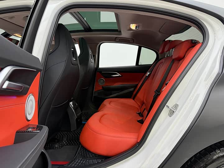 Фото 17 - BMW 1 Series