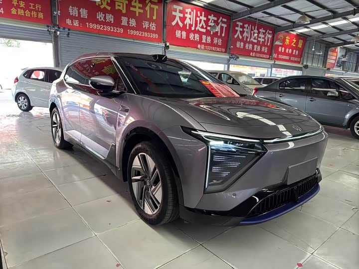 Фото 3 - HiPhi Y