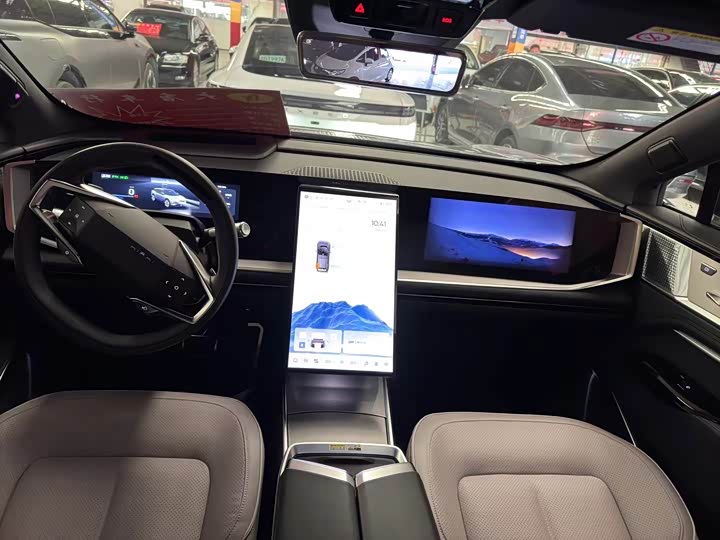 Фото 5 - HiPhi Y